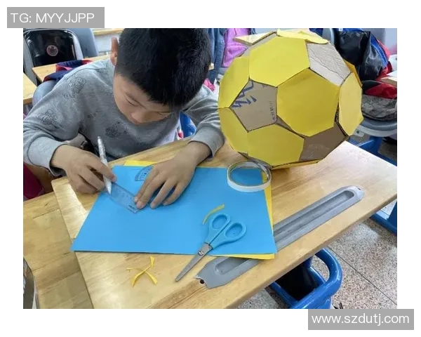 创意足球立体挂件设计分享打造个性化家居装饰与运动热情结合的艺术品